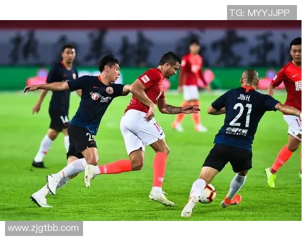 南京足球队以85分领跑世锦赛积分榜展现强劲实力与夺冠希望